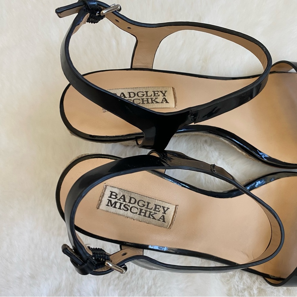 Badgley Mischka Glossy Black Patent Leather Sandals | Sz 6-1/2 - Picture 2 of 9